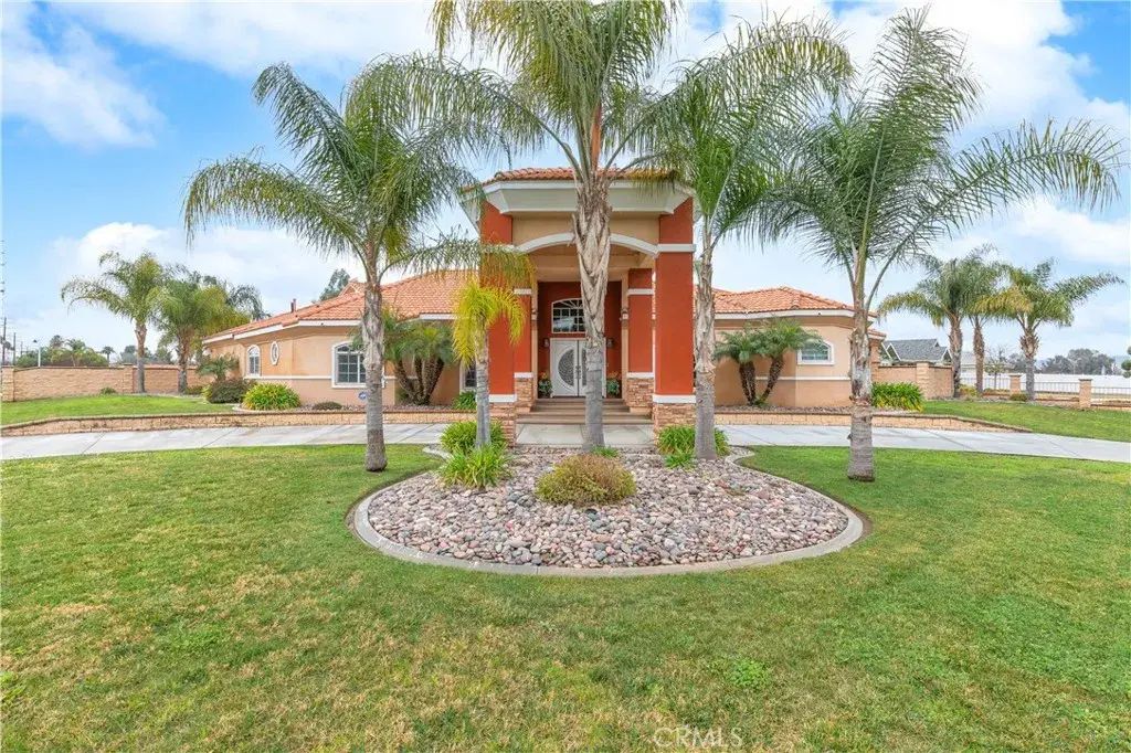 947 W Commonwealth Avenue, Hemet