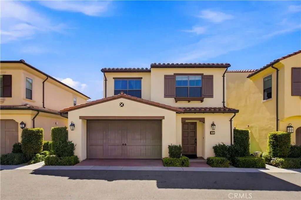 73 Wildvine, Irvine