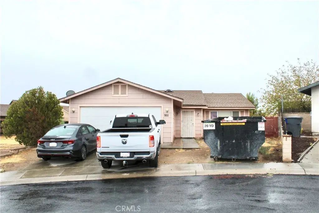 951 Chateau Way, Barstow