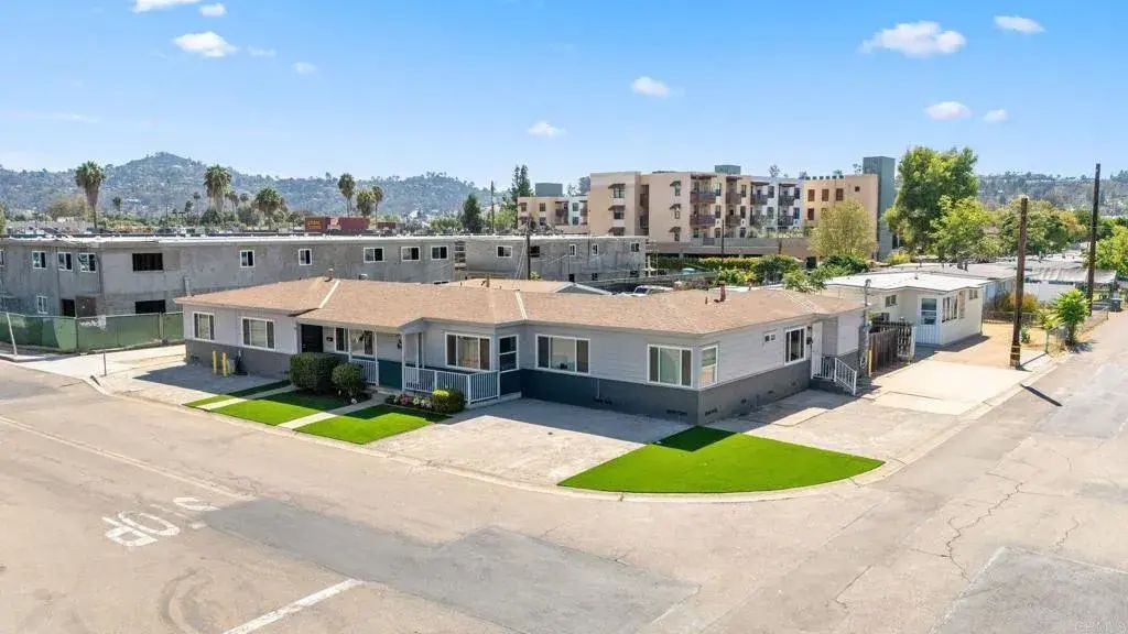 315 W Cypress Avenue, El Cajon