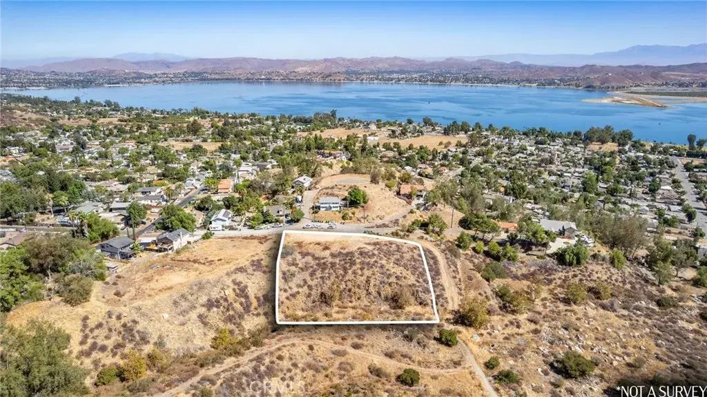 Bodkin, Lake Elsinore