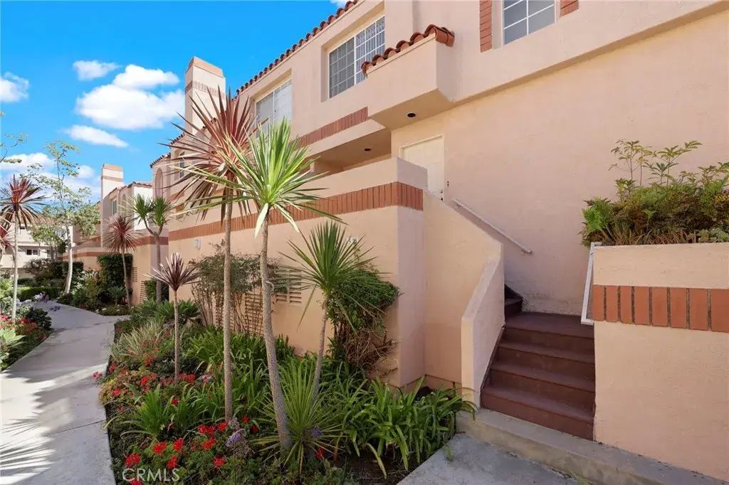 3101 Plaza Del Amo 36, Torrance