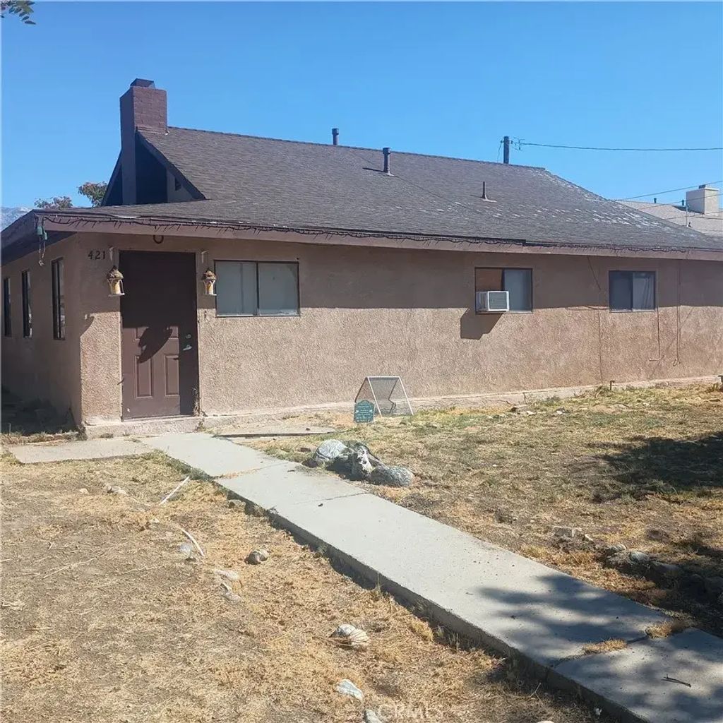 421 E Barbour Street, Banning