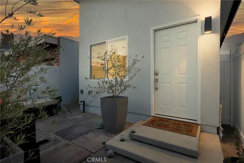 23343 Gondor, Lake Forest