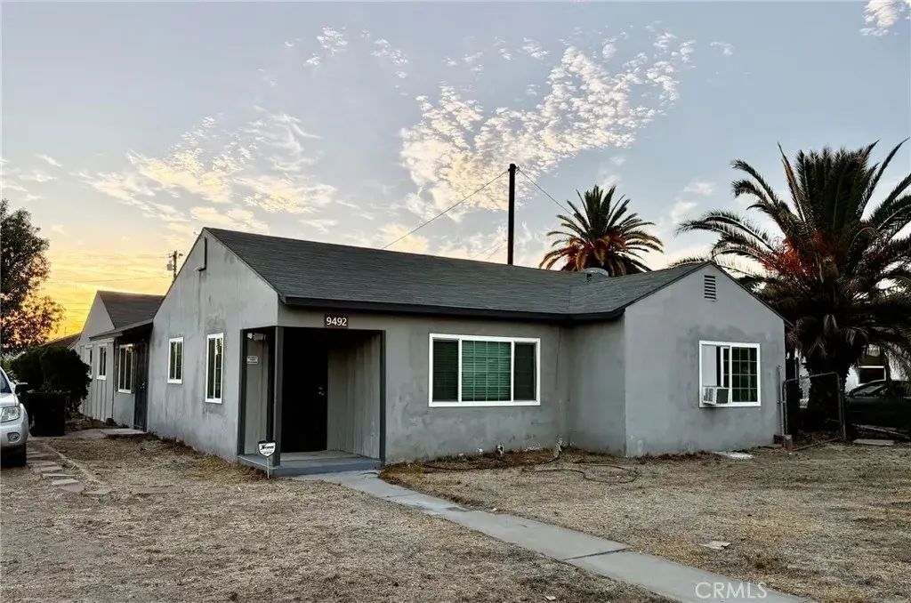 9492 Evergreen, Fontana