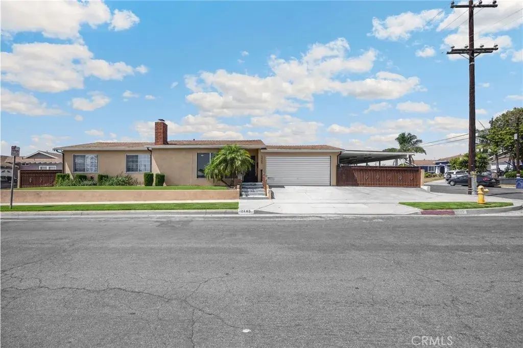 12205 S Halldale, Los Angeles
