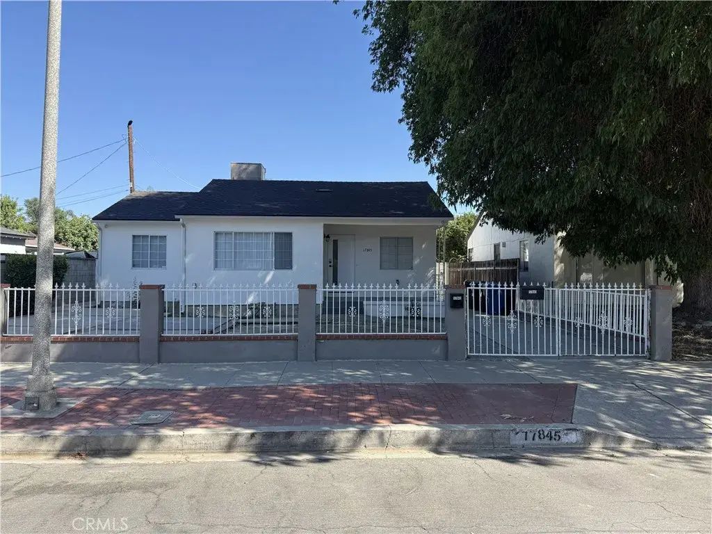 17845 Victory Blvd., Reseda