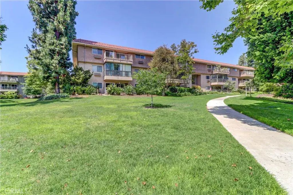 2396 W Via Mariposa West 3h, Laguna Woods