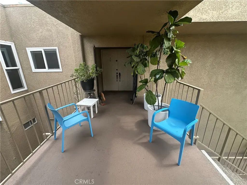 2396 W Via Mariposa West 3h, Laguna Woods