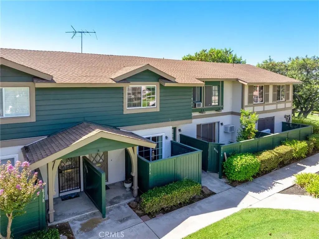 8174 Glengarry Green, Buena Park