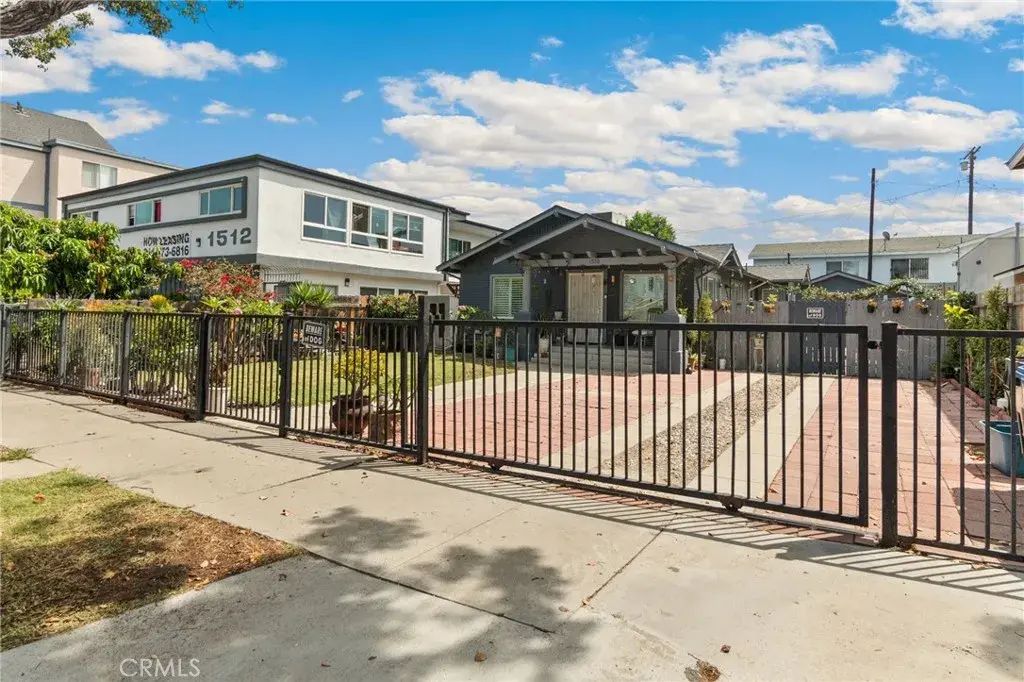 1510 Sherman Place, Long Beach