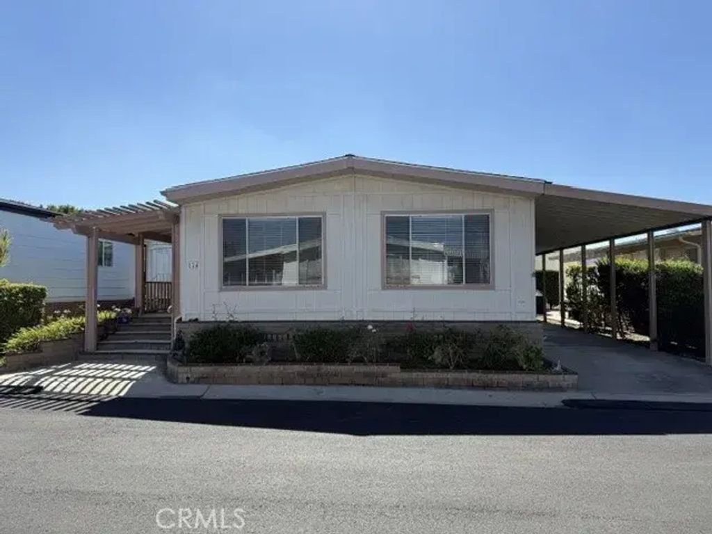 5200 Irvine Boulevard 124, Irvine