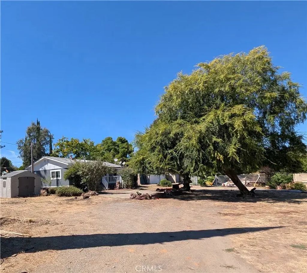 5255 Lakeshore, Lakeport