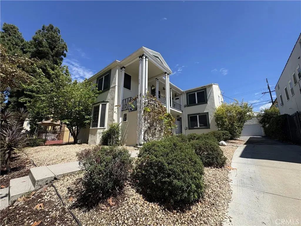 116 S Kenmore, Los Angeles