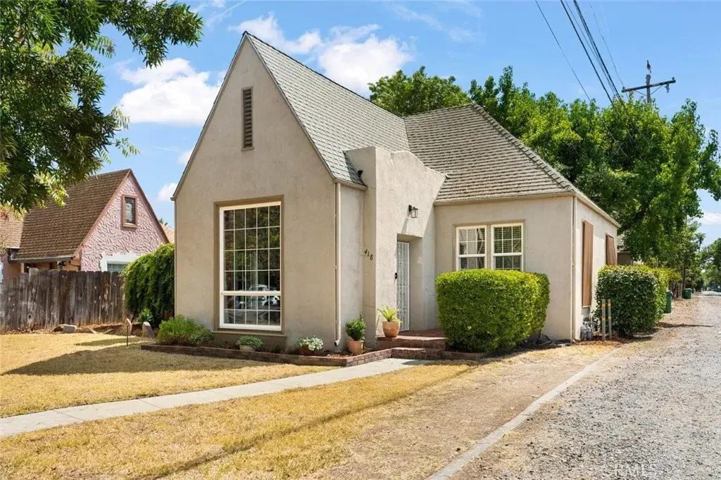 418 W Laurel Street, Willows