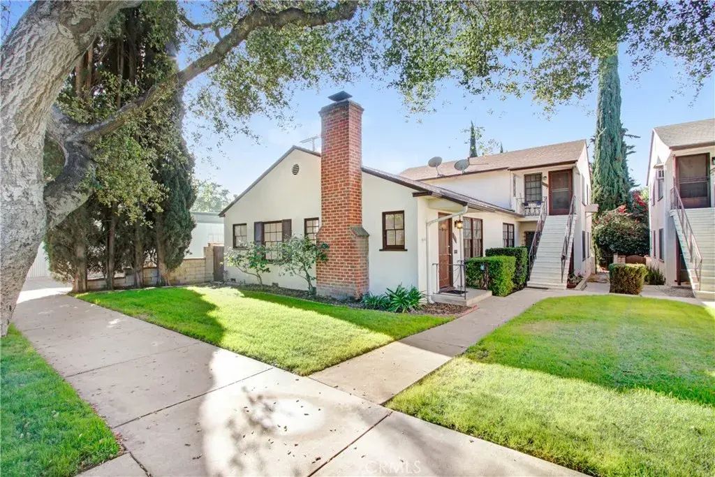 1658 Del Valle Avenue B, Glendale