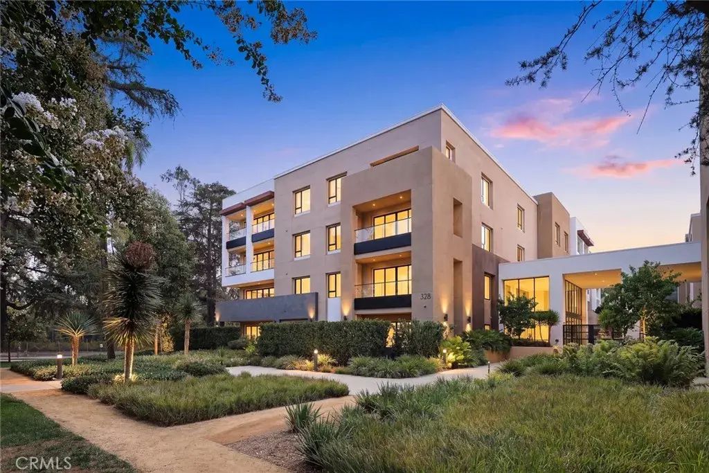 328 W Green St. 201, Pasadena