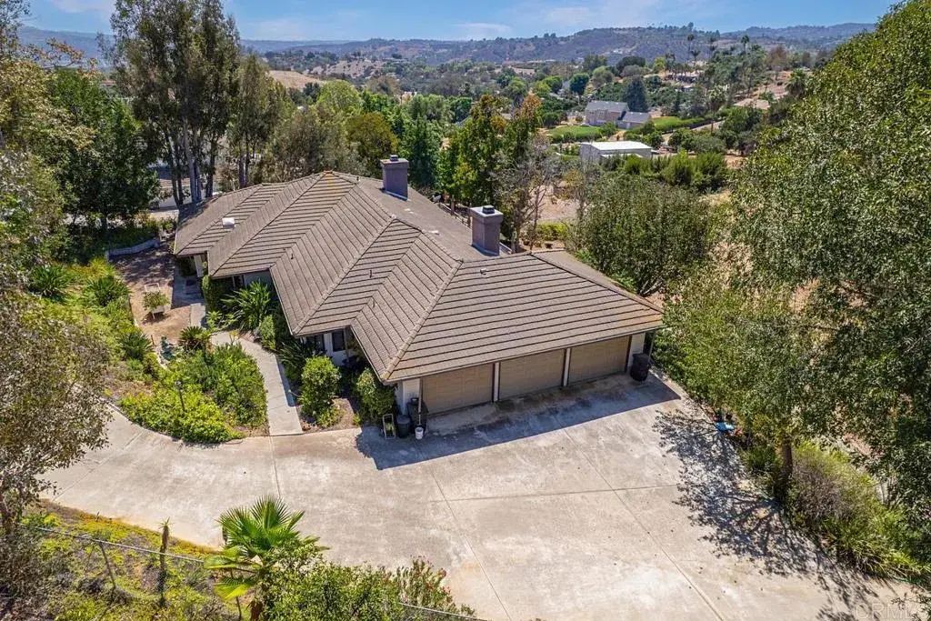 3911 Alta Vista Drive, Fallbrook