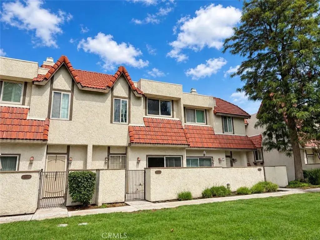 27650 Ironstone Drive 3, Canyon Country
