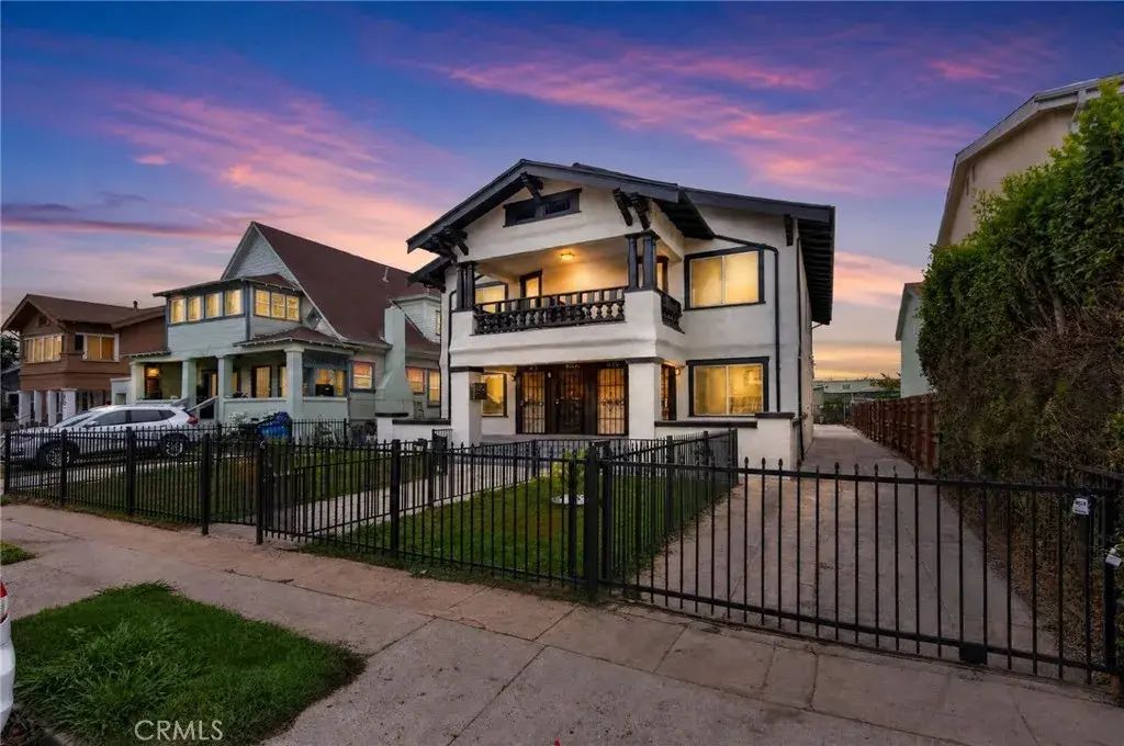 611 W 46th, Los Angeles