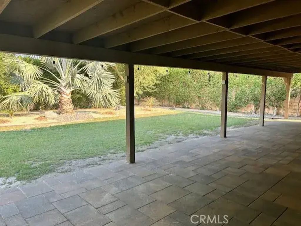 30326 Avenida Del Yermo, Cathedral City