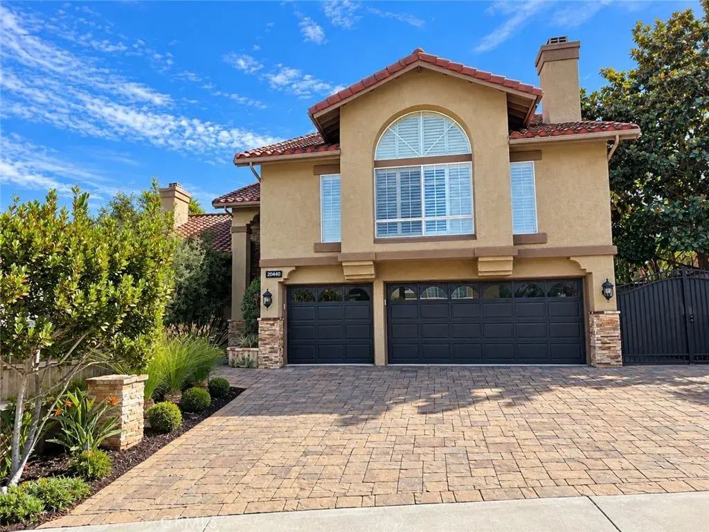 20440 Via Talavera, Yorba Linda