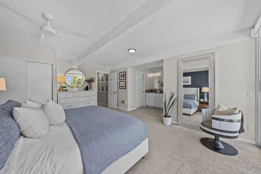 2335 Caringa Way 18, Carlsbad