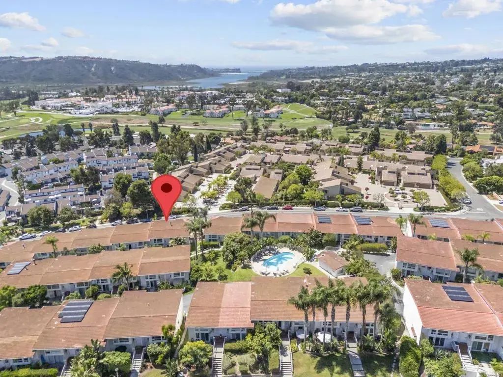 2335 Caringa Way 18, Carlsbad