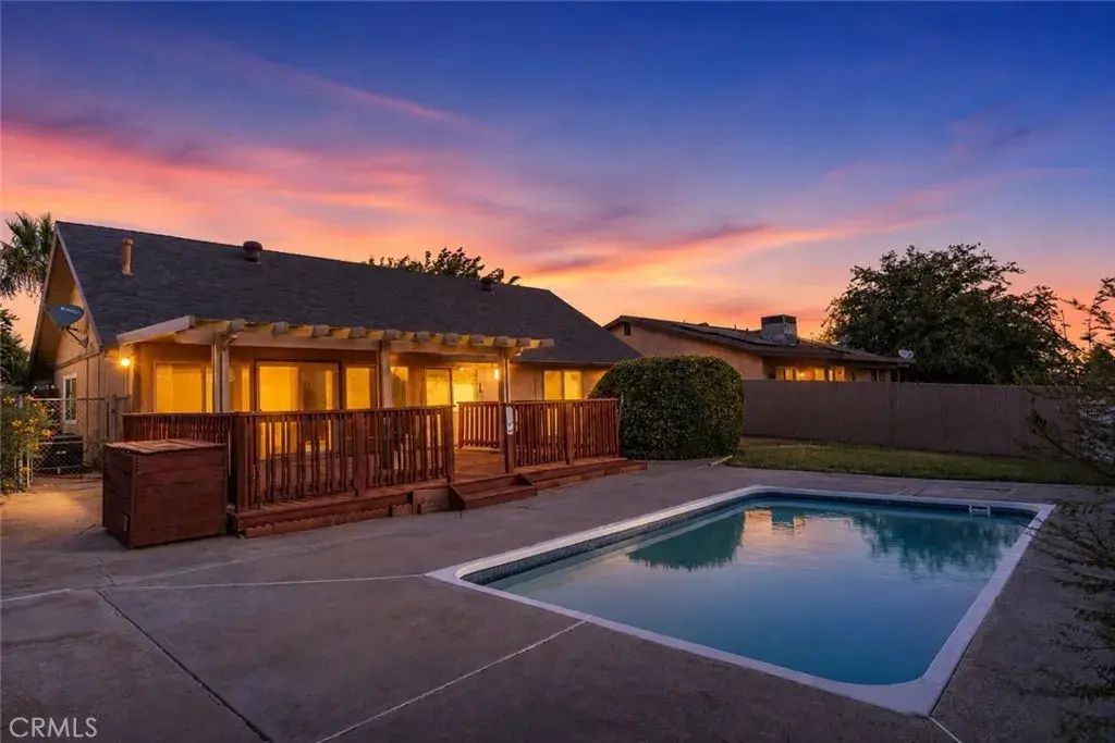 15560 Elmwood Drive, Victorville