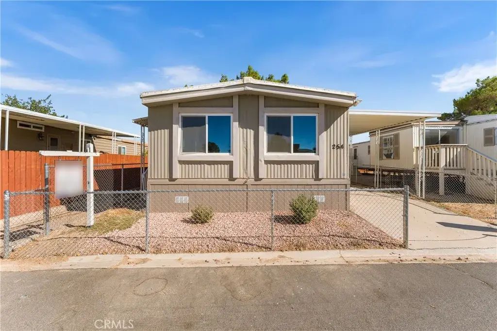 3300 15th West 254, Rosamond