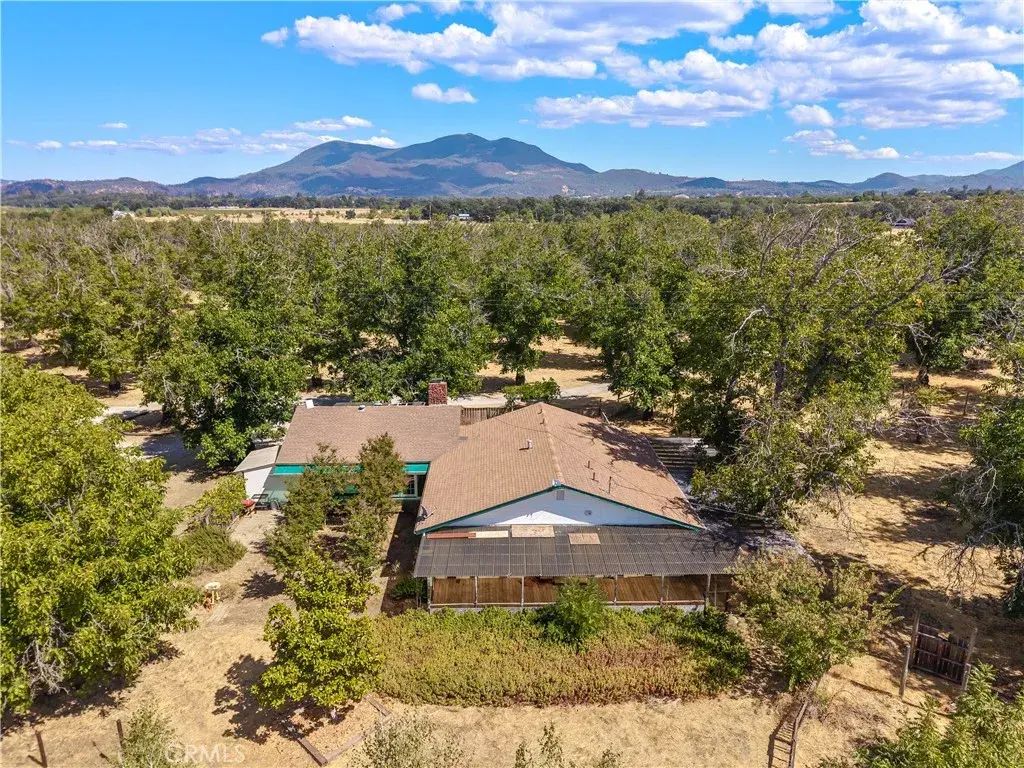 1860 Hummel Lane, Kelseyville