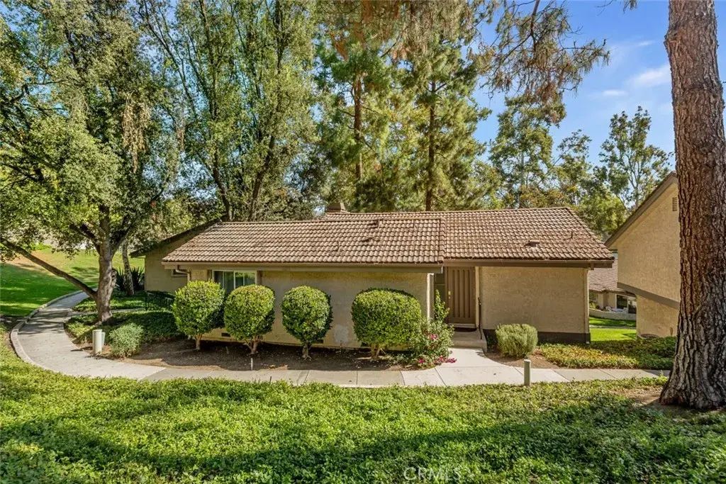66 Mockingbird Court, Oak Park