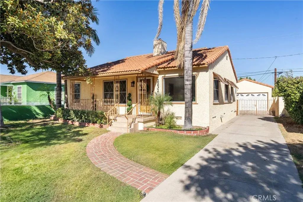2232 N Valley Street, Burbank