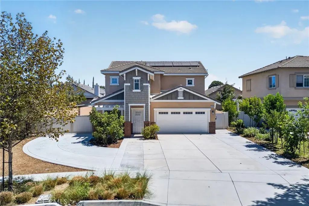 10957 Coalinga, Montclair