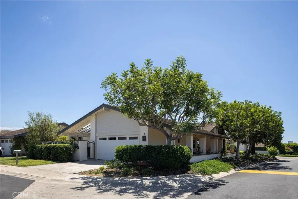 2 Shoal Drive, Corona Del Mar