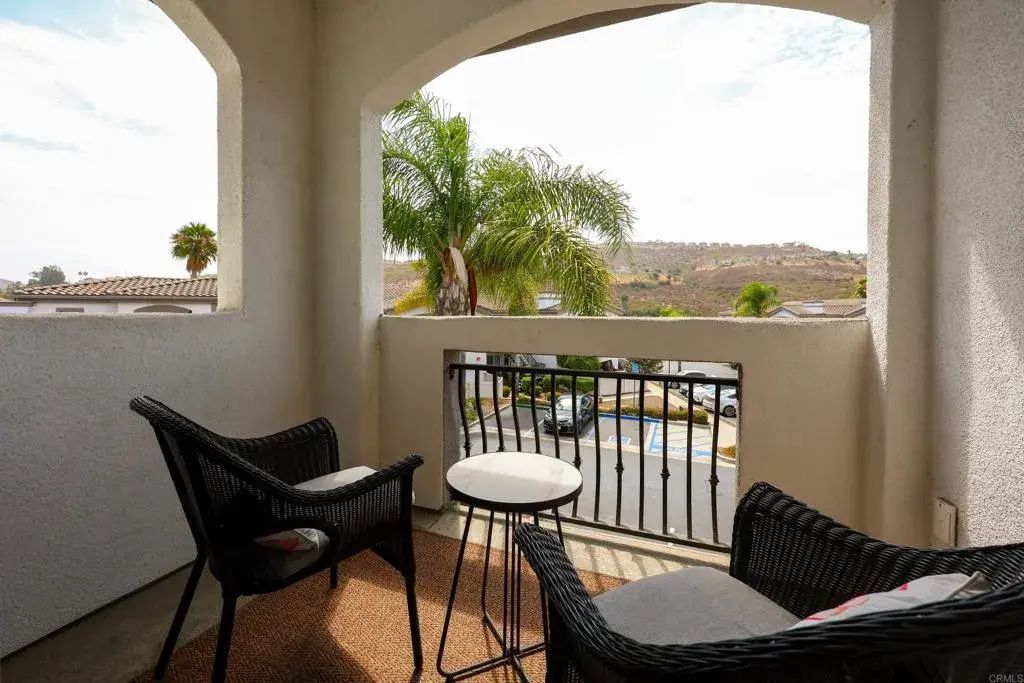 2724 Lake Pointe Drive 239, Spring Valley