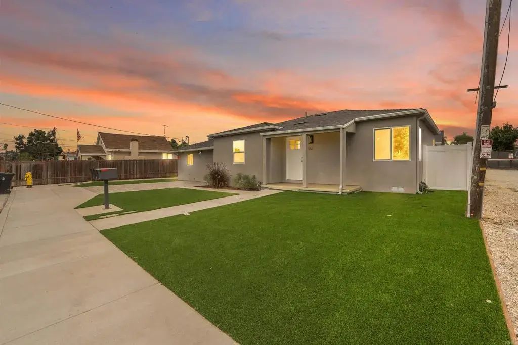 353-357 Palm Avenue, Chula Vista
