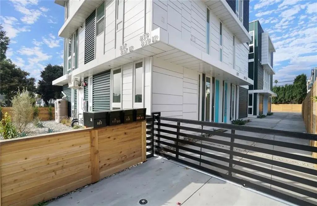 839 N Kingsley, Hollywood