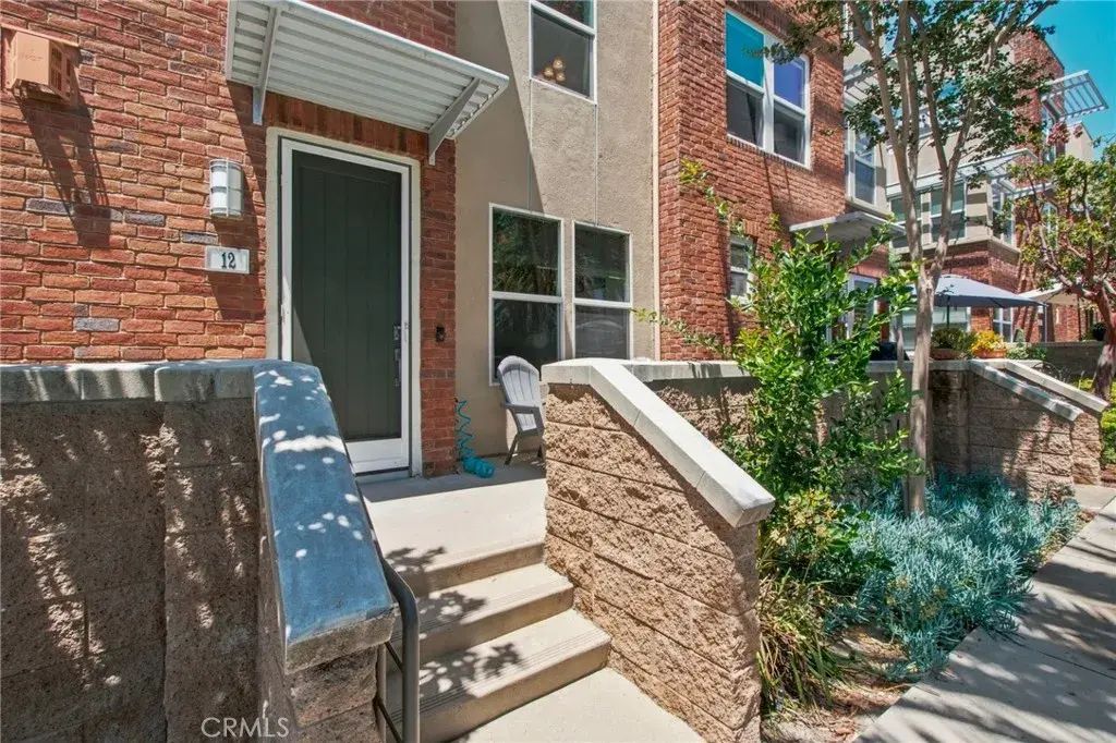 12 Midtown, Aliso Viejo