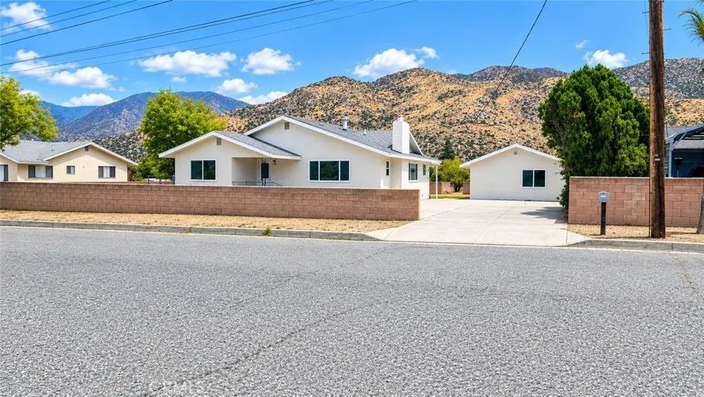 488 E Victory Avenue, Banning