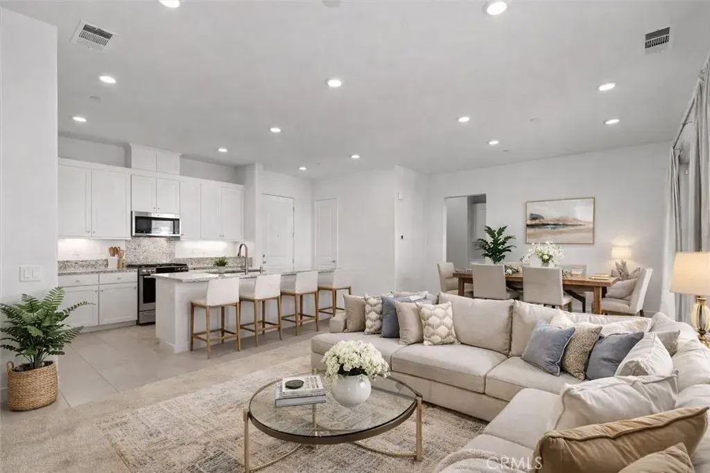 27410 Merlin Place 305, Valencia