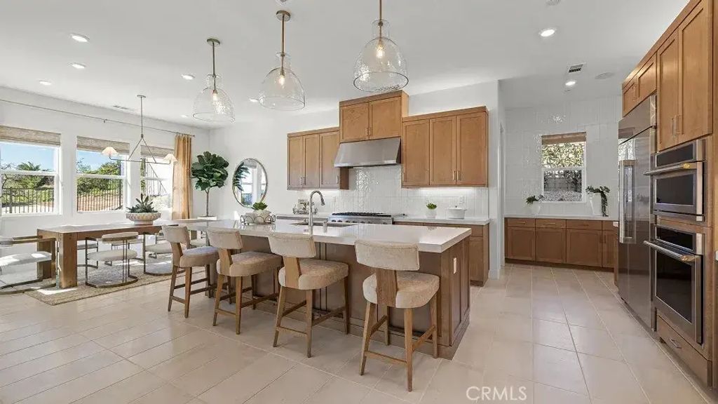 710 Ledgestone Drive, Santa Paula