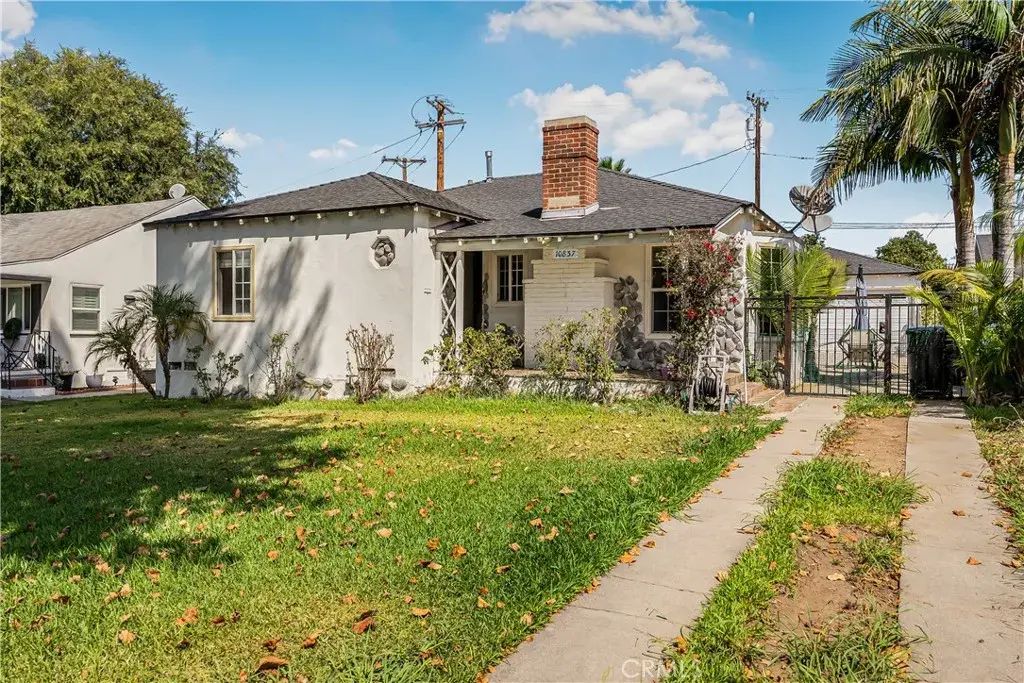 10837 Hunter Avenue, Whittier