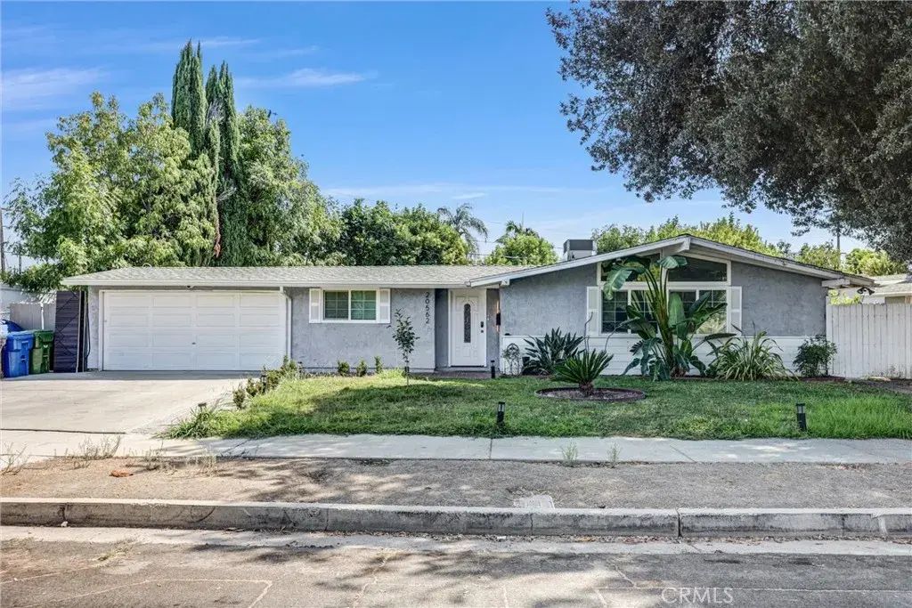 20562 Skouras, Winnetka