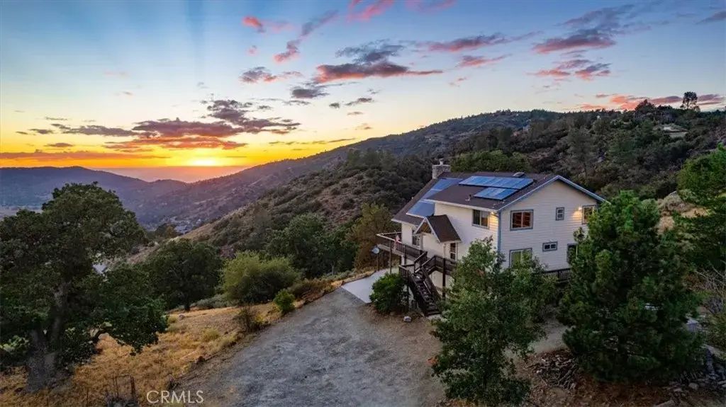 24145 Jacaranda Drive, Tehachapi