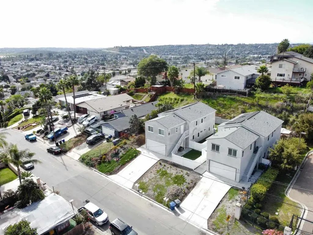 1304 Buena Vista Avenue, Spring Valley