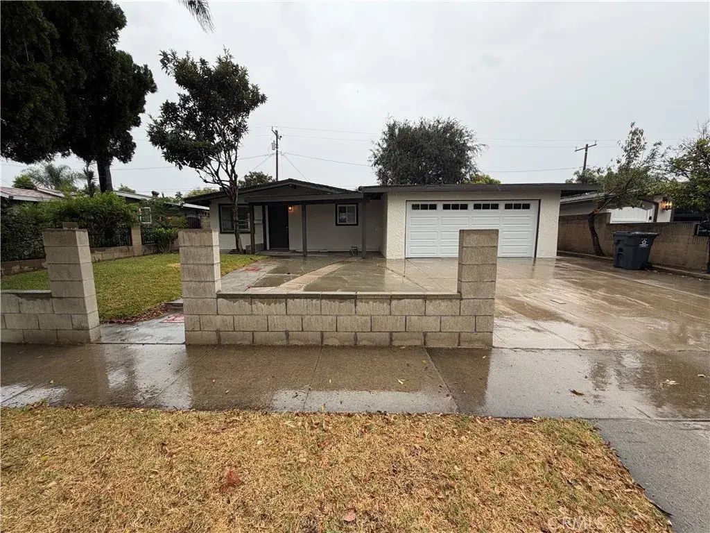 1251 Kilson Drive, Santa Ana