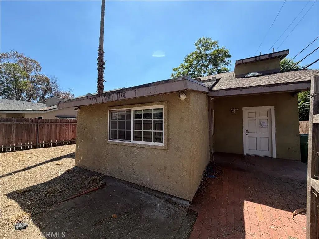 21514 Cohasset Street, Canoga Park