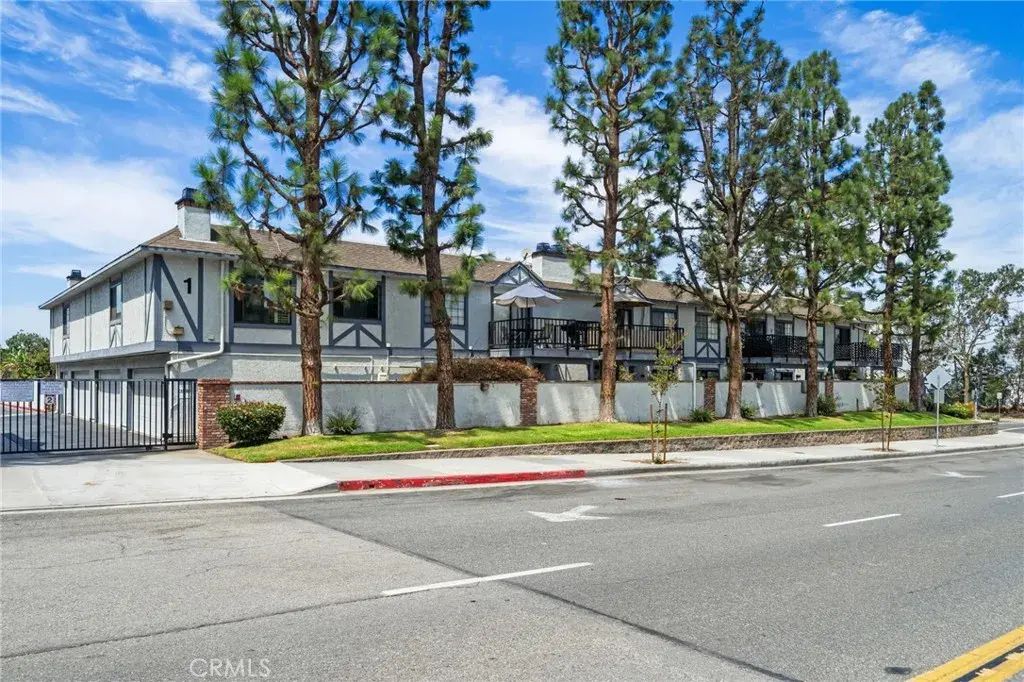 2599 Walnut Avenue 209, Signal Hill