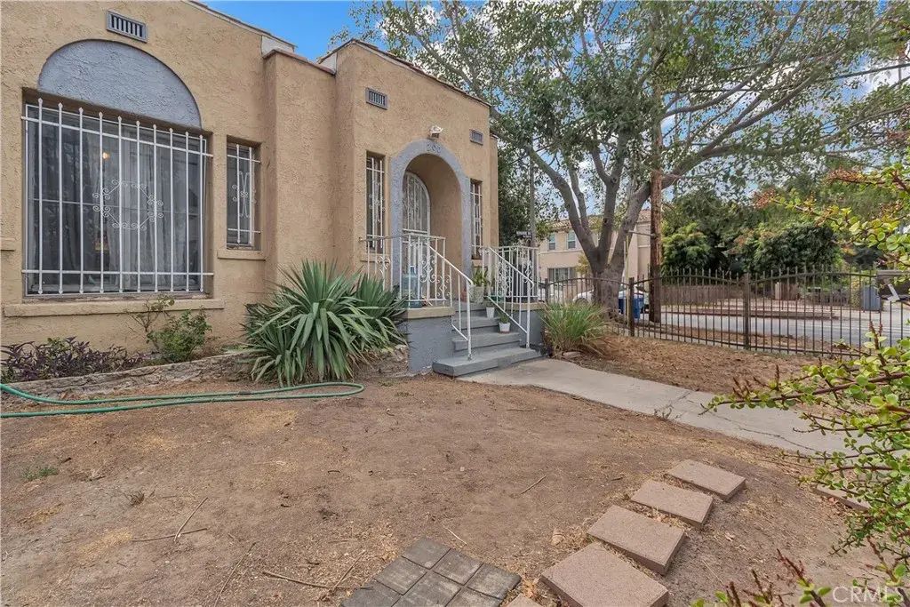 4115 Council Street, Los Angeles